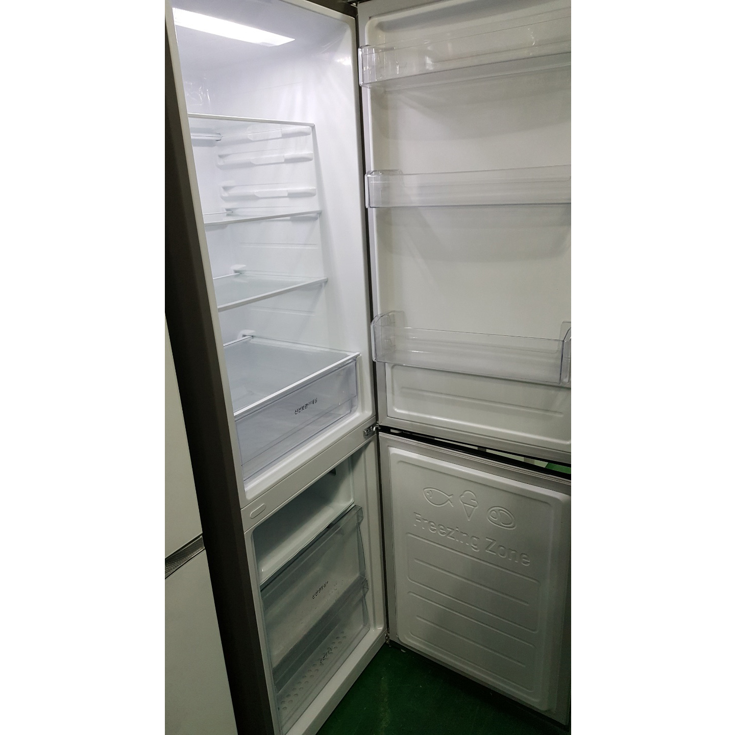냉장고  320L