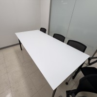 회의테이블